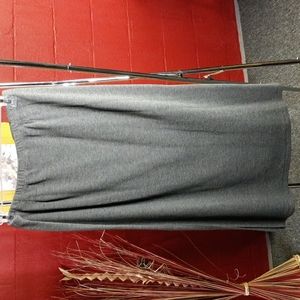 Avenue Gray Skirt